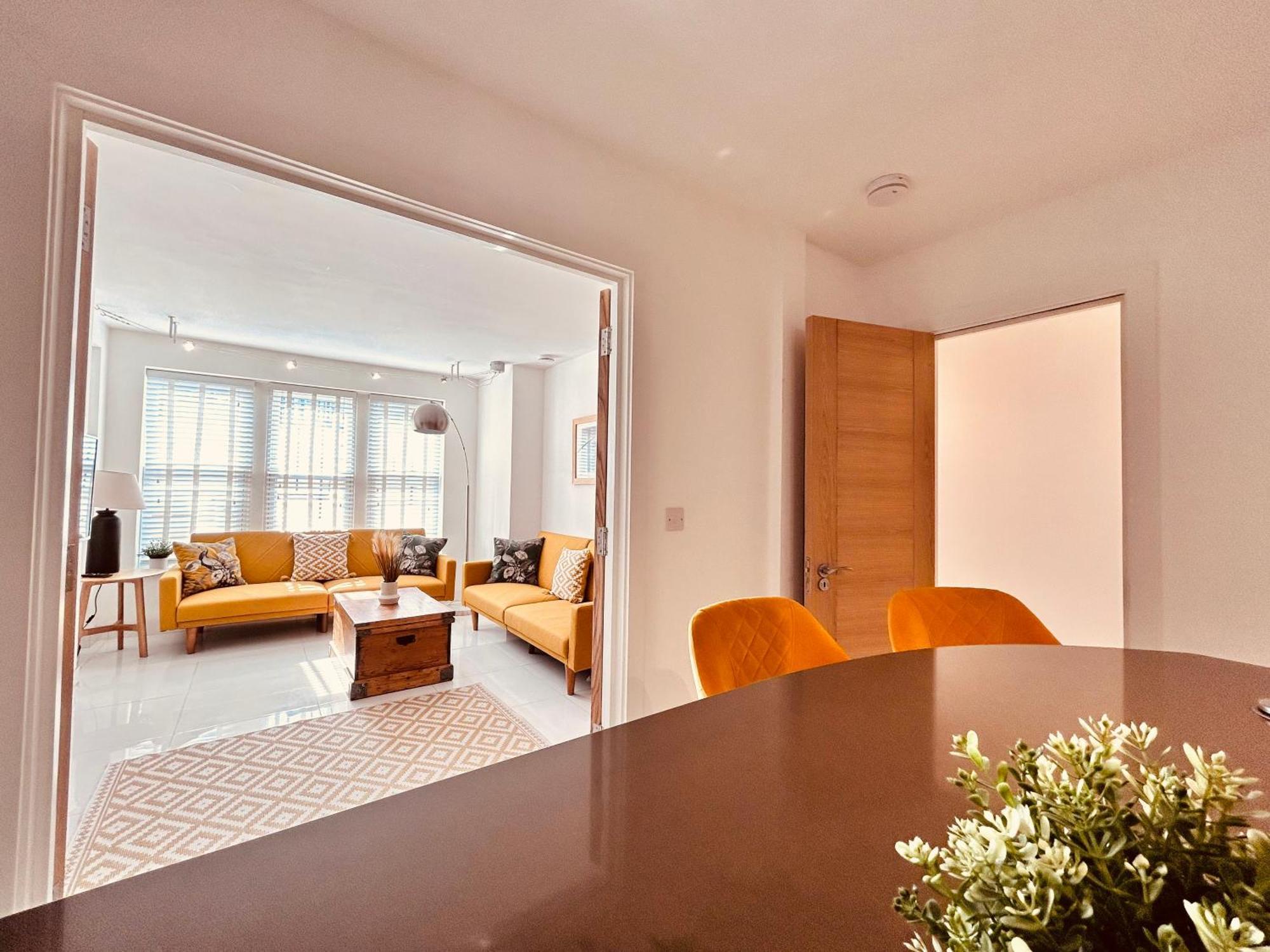 Stunning Spacious B.Apt. Slps.4 ลอนดอน ภายนอก รูปภาพ