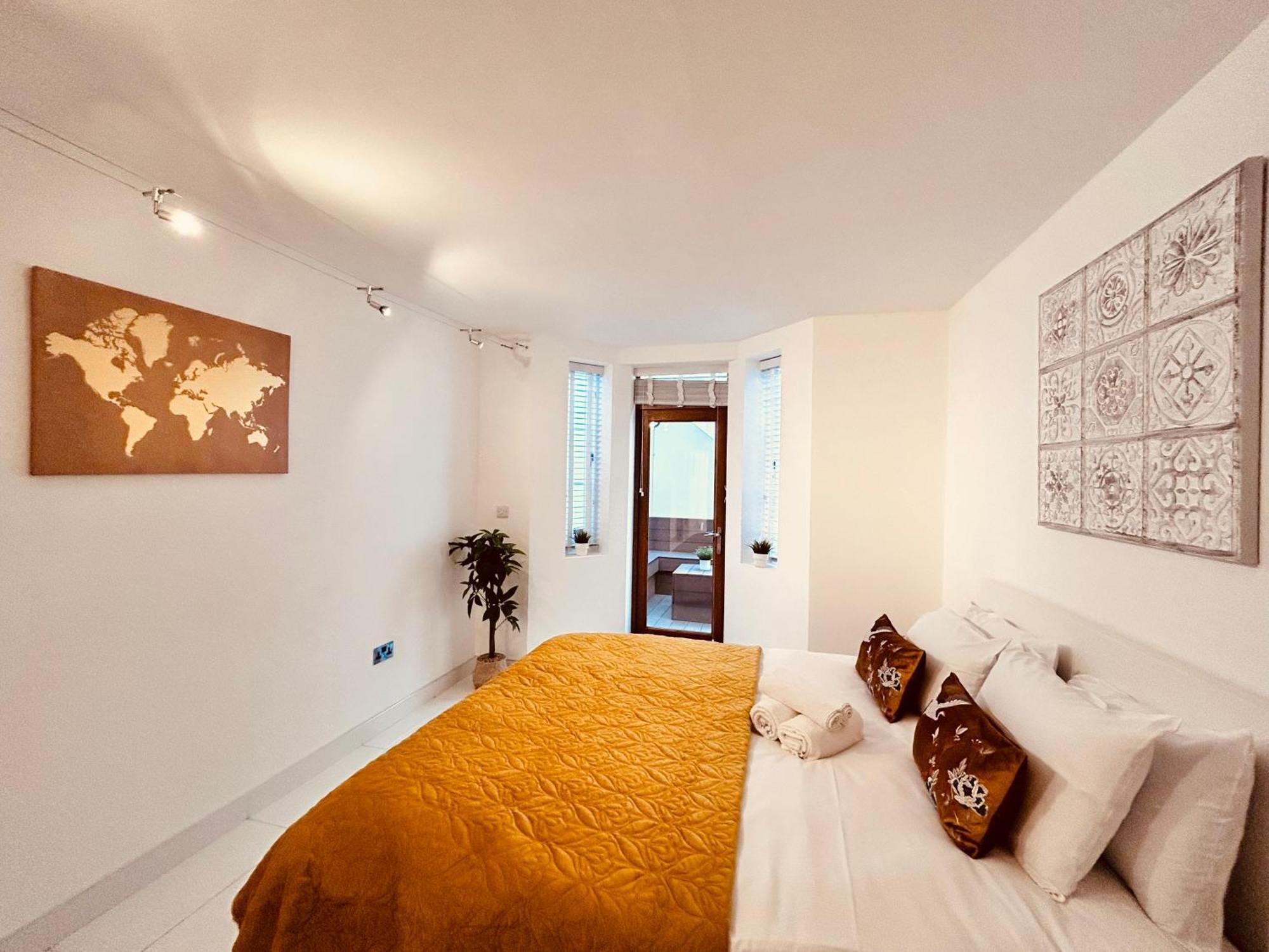 Stunning Spacious B.Apt. Slps.4 ลอนดอน ภายนอก รูปภาพ