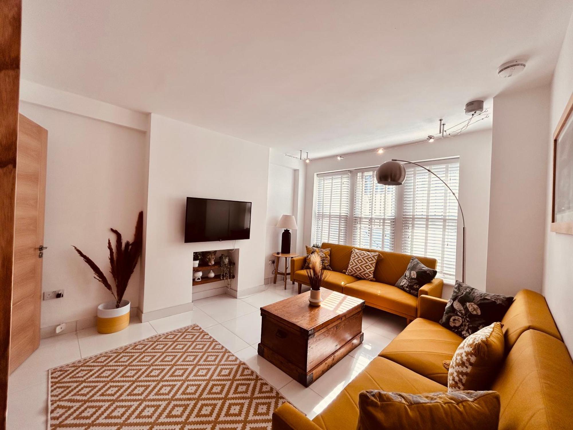 Stunning Spacious B.Apt. Slps.4 ลอนดอน ภายนอก รูปภาพ