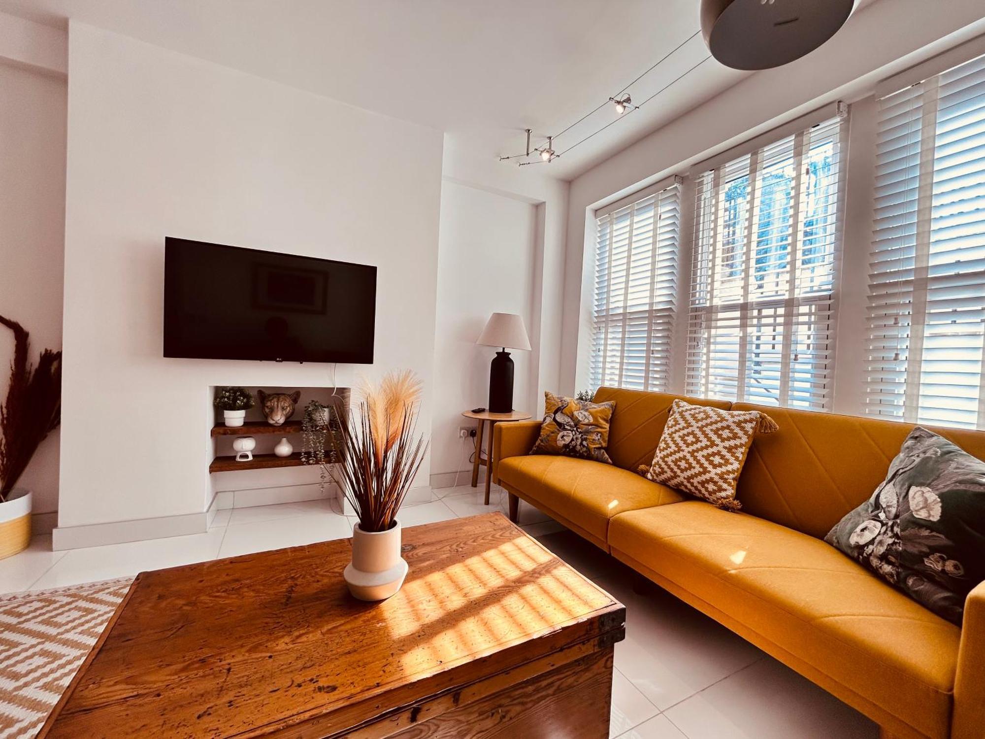 Stunning Spacious B.Apt. Slps.4 ลอนดอน ภายนอก รูปภาพ
