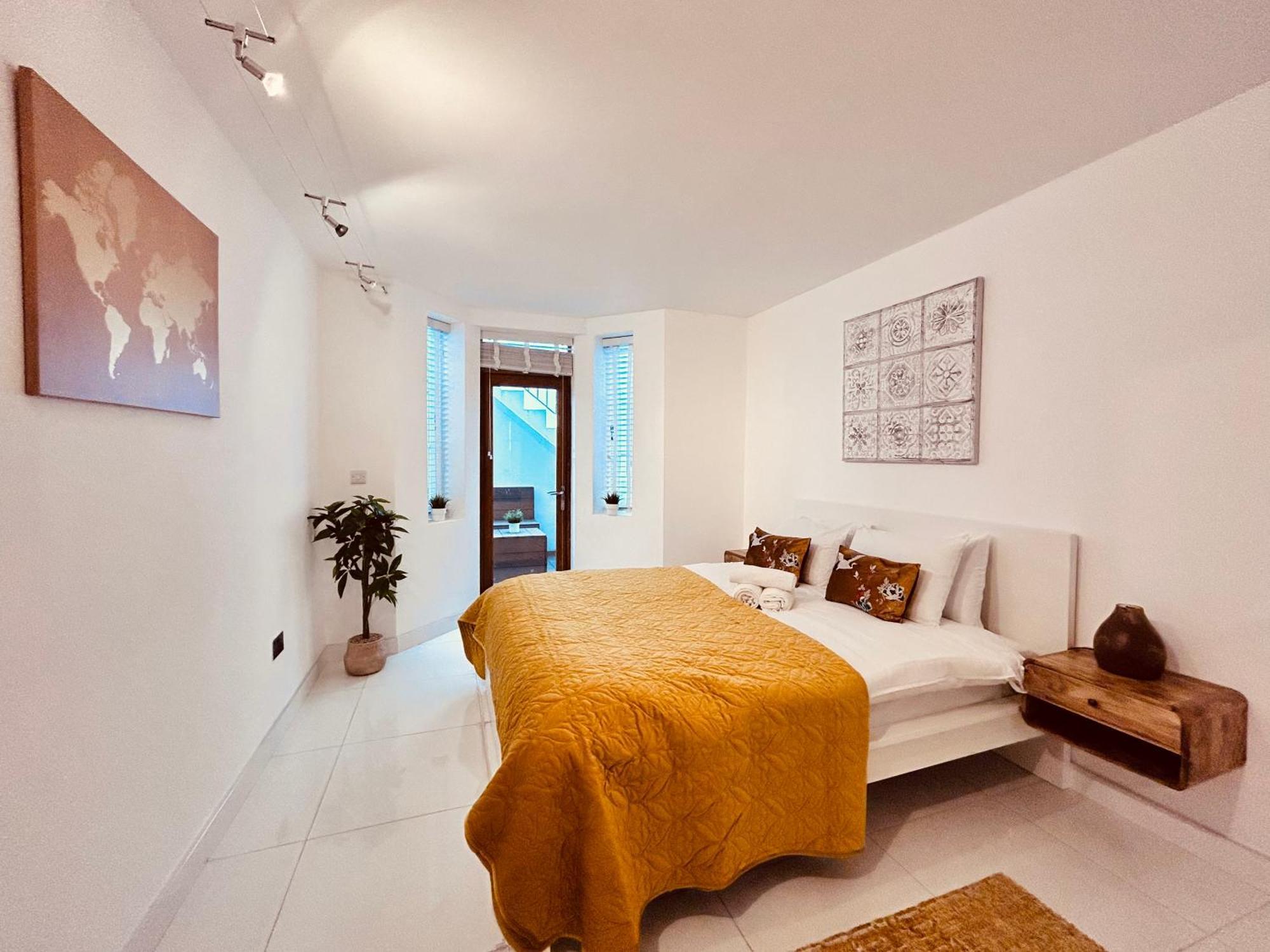 Stunning Spacious B.Apt. Slps.4 ลอนดอน ภายนอก รูปภาพ